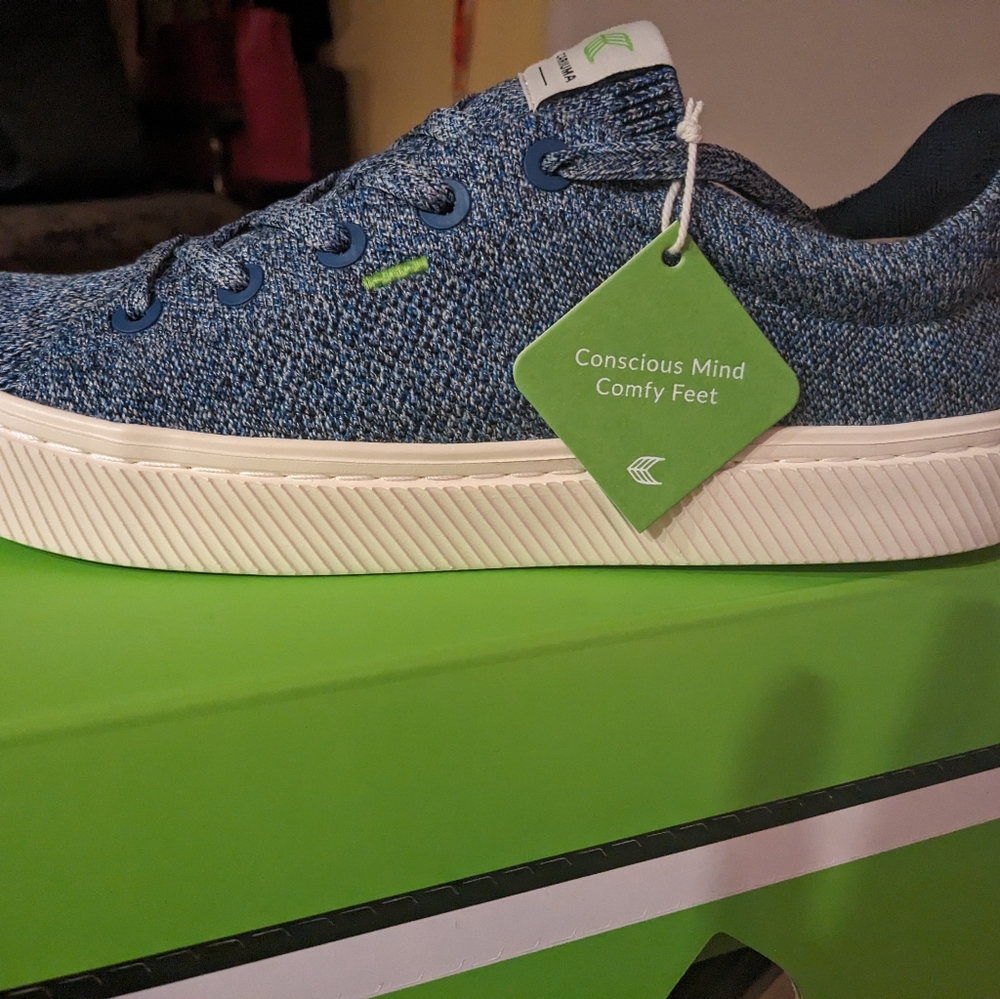 NWT Cariuma IBI low in Blue Stone